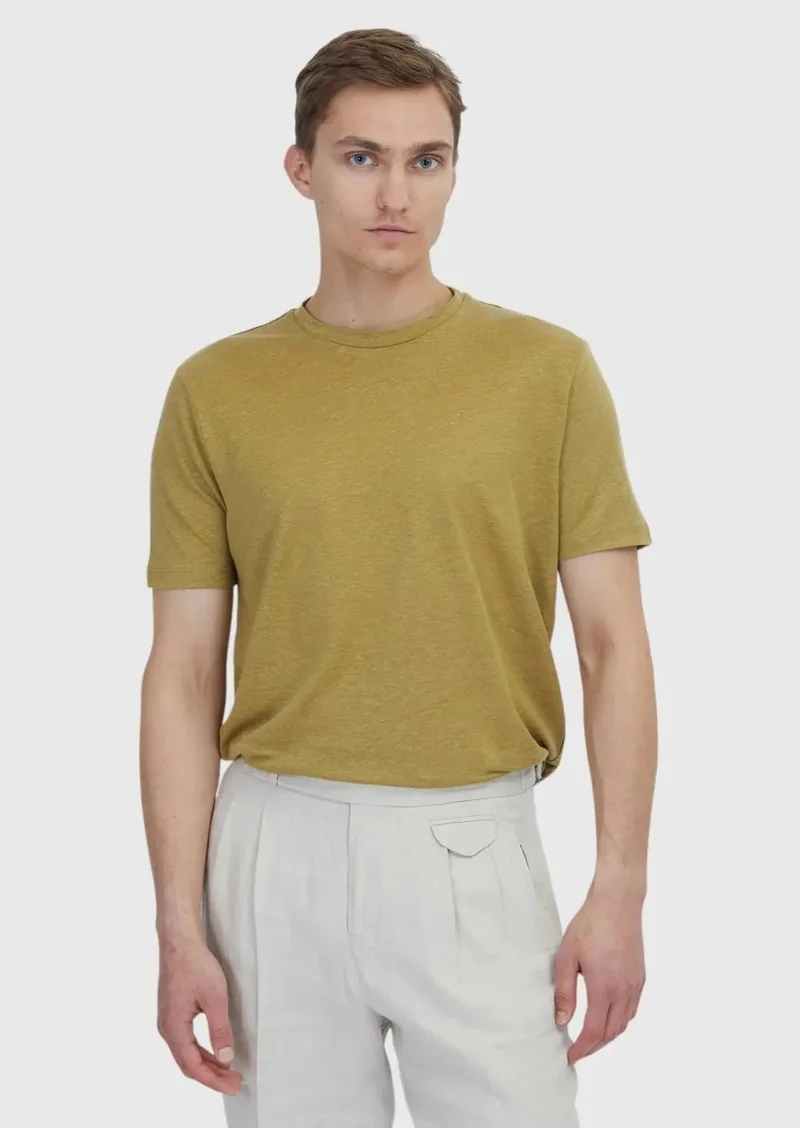 رامسي تيشيرت كتان سادة بلون أخضر زيتوني، بياقة دائرية، مصنوع من الكتان بنسبة 100%